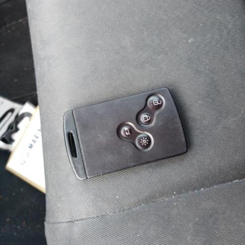 Ceinture arriere gauche RENAULT MEGANE 3 Photo n°20