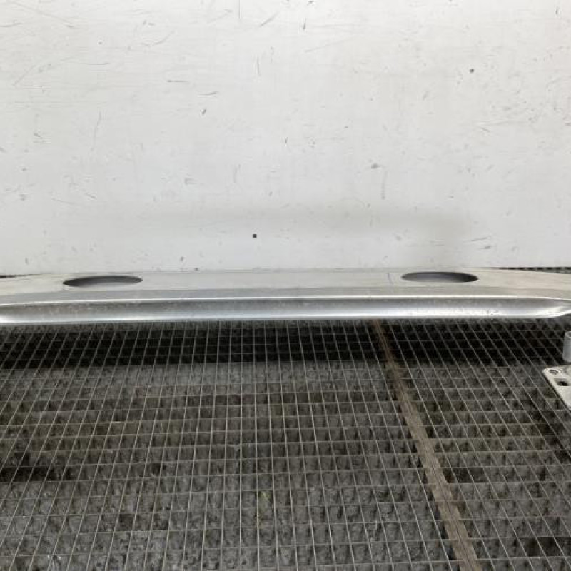 Renfort pare choc arriere (traverse) OPEL VIVARO 3 Photo n°1