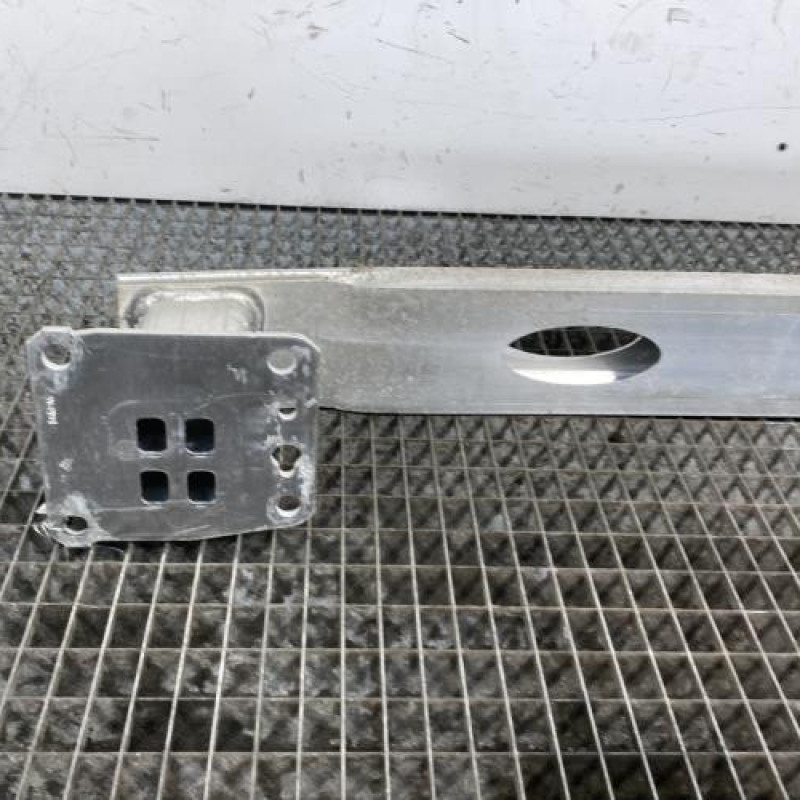 Renfort pare choc arriere (traverse) OPEL VIVARO 3 Photo n°5