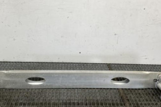 Renfort pare choc arriere (traverse) OPEL VIVARO 3