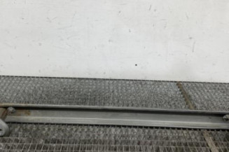 Renfort pare choc arriere (traverse) TOYOTA YARIS 2
