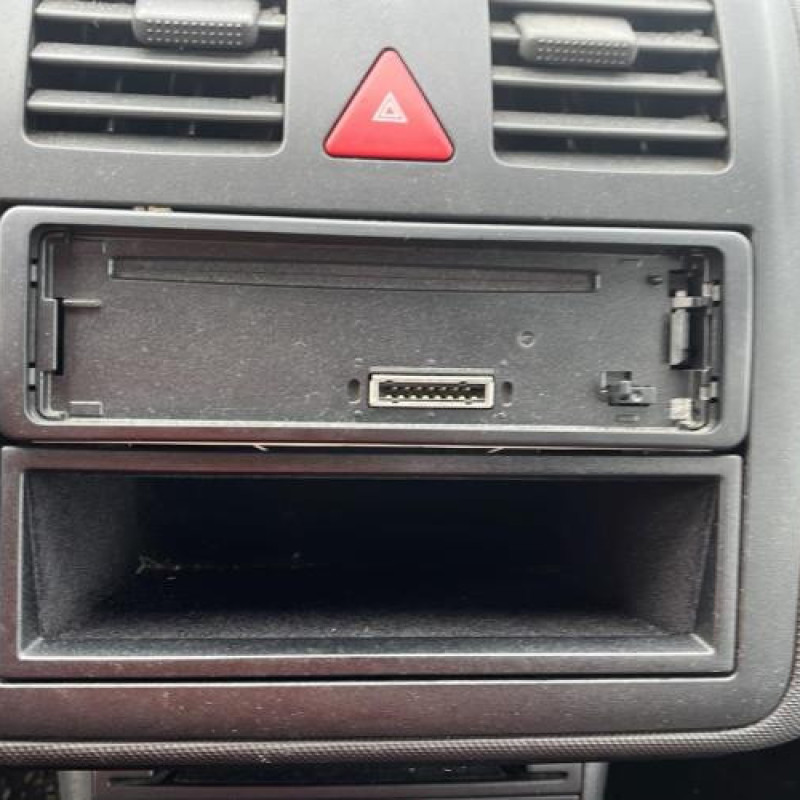 Renfort pare choc arriere (traverse) VOLKSWAGEN POLO 3 Photo n°14