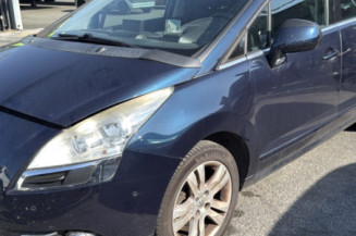 PEUGEOT 5008 1 PHASE 1 1.6 HDI - 16V TURBO Photo n°1