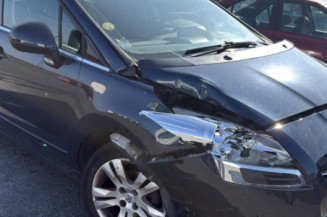 PEUGEOT 5008 1 PHASE 1 1.6 HDI - 16V TURBO