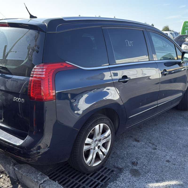 PEUGEOT 5008 1 PHASE 1 1.6 HDI - 16V TURBO Photo n°3