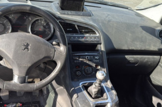 PEUGEOT 5008 1 PHASE 1 1.6 HDI - 16V TURBO