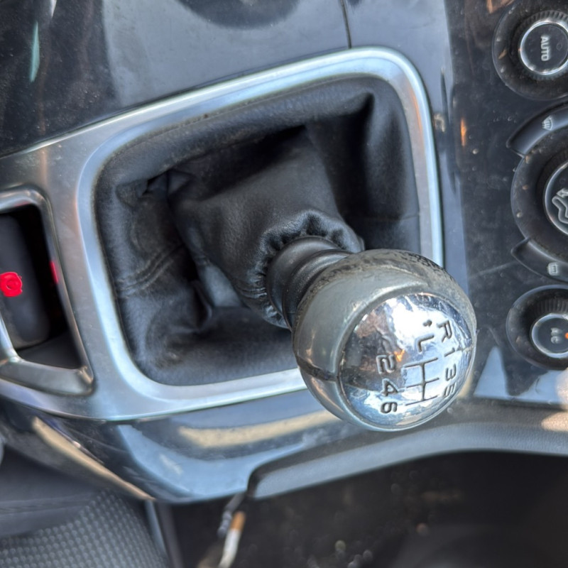 PEUGEOT 5008 1 PHASE 1 1.6 HDI - 16V TURBO Photo n°15