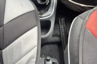 PEUGEOT 107 PHASE 2 1.0i - 12V