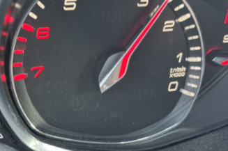 PEUGEOT 308 2 PHASE 2 1.2 PURETECH - 12V TURBO