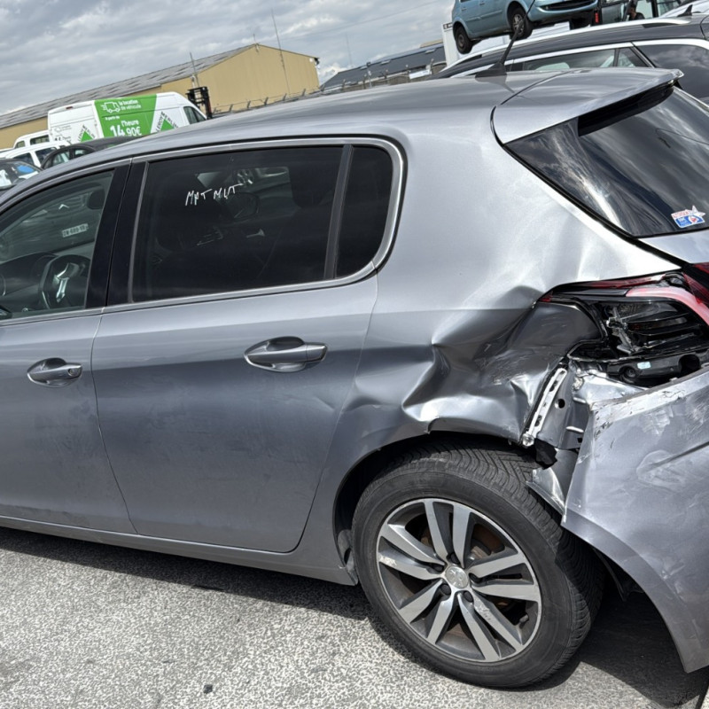 PEUGEOT 308 2 PHASE 2 1.2 PURETECH - 12V TURBO Photo n°18