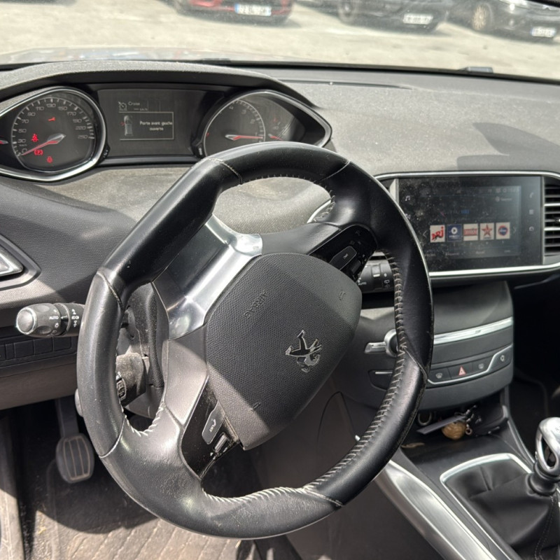 PEUGEOT 308 2 PHASE 2 1.2 PURETECH - 12V TURBO Photo n°24