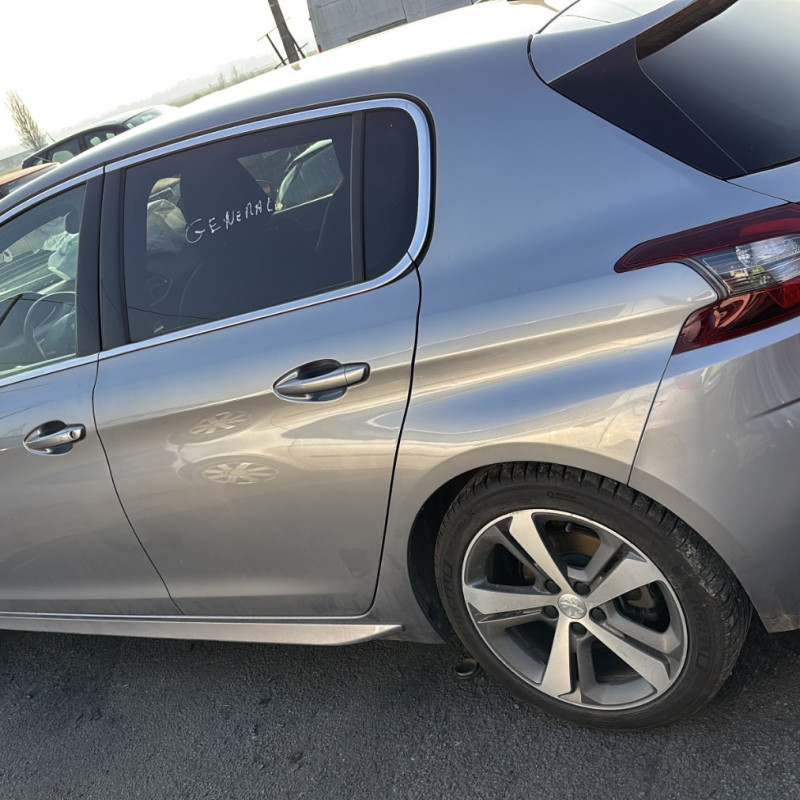 PEUGEOT 308 2 PHASE 2 1.5 BLUE HDI - 16V TURBO Photo n°6