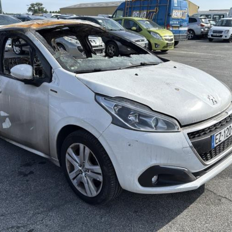 Pompe lave glace avant PEUGEOT 208 1 Photo n°7