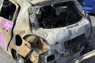 Pompe lave glace avant PEUGEOT 208 1