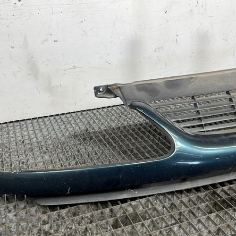 Calandre RENAULT ESPACE 3 Photo n°2