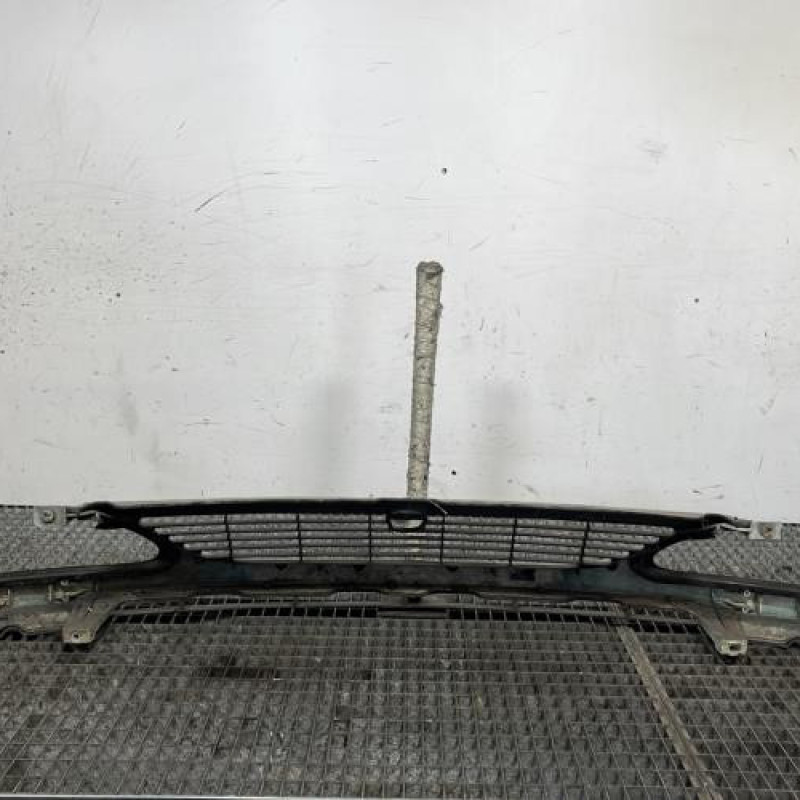 Calandre RENAULT ESPACE 3 Photo n°4