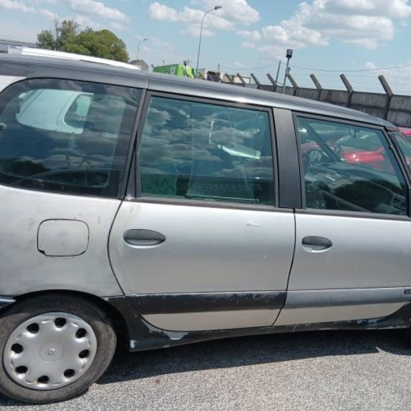 Calandre RENAULT ESPACE 3 Photo n°11