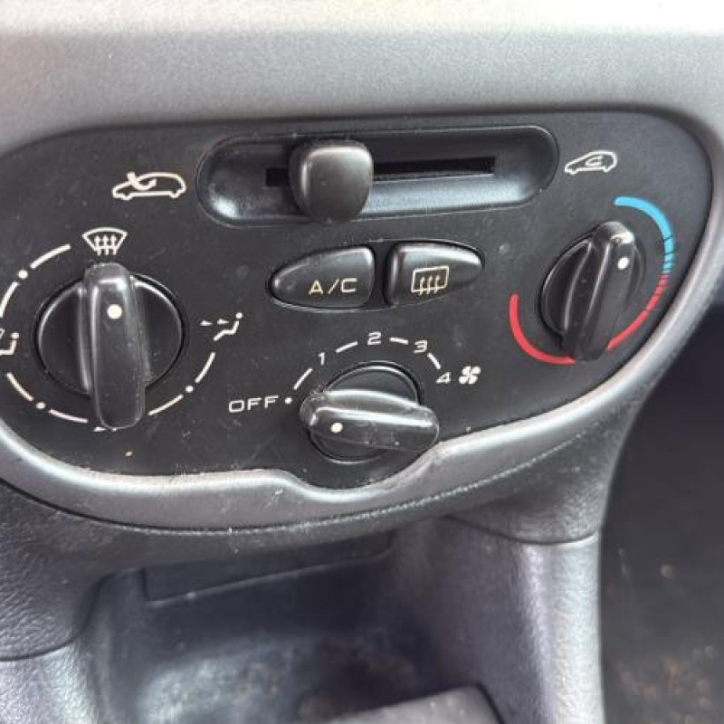 Boitier air bag PEUGEOT 206 Photo n°18