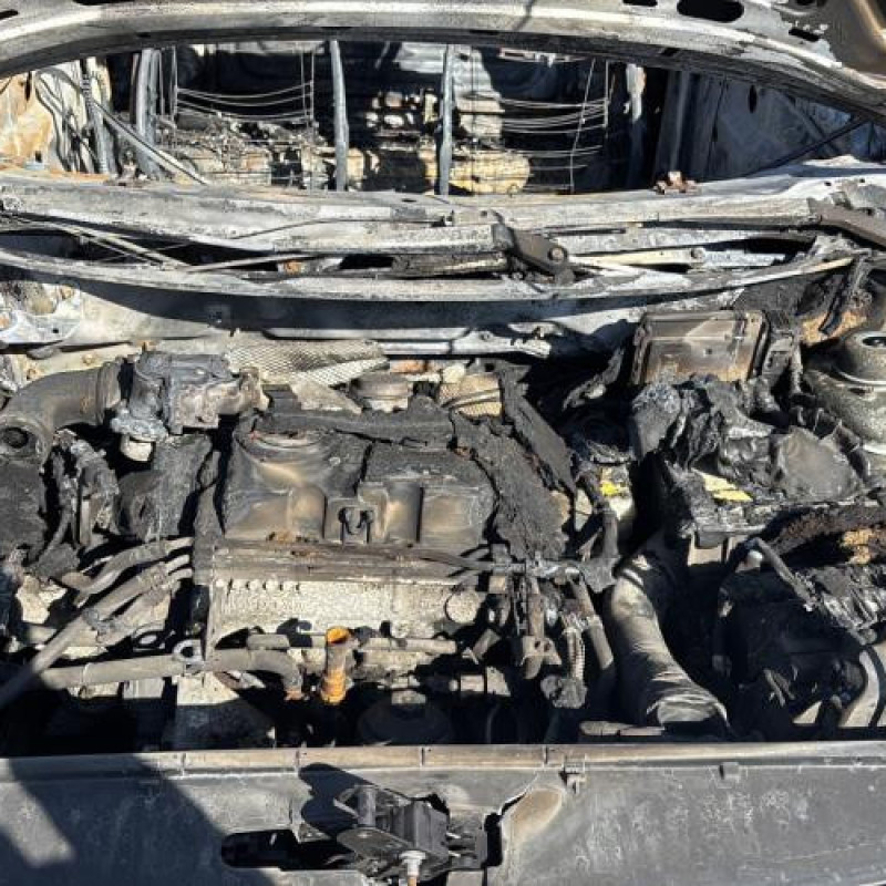 Renfort pare choc avant (traverse) VOLKSWAGEN POLO 4 Photo n°17