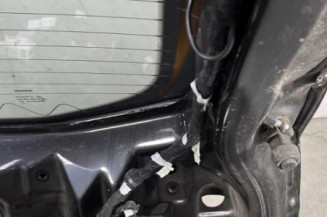 Malle/Hayon arriere NISSAN QASHQAI 2