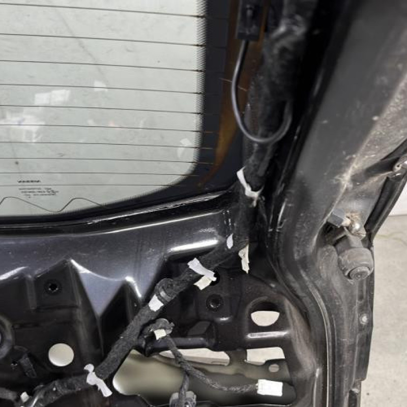 Malle/Hayon arriere NISSAN QASHQAI 2 Photo n°8