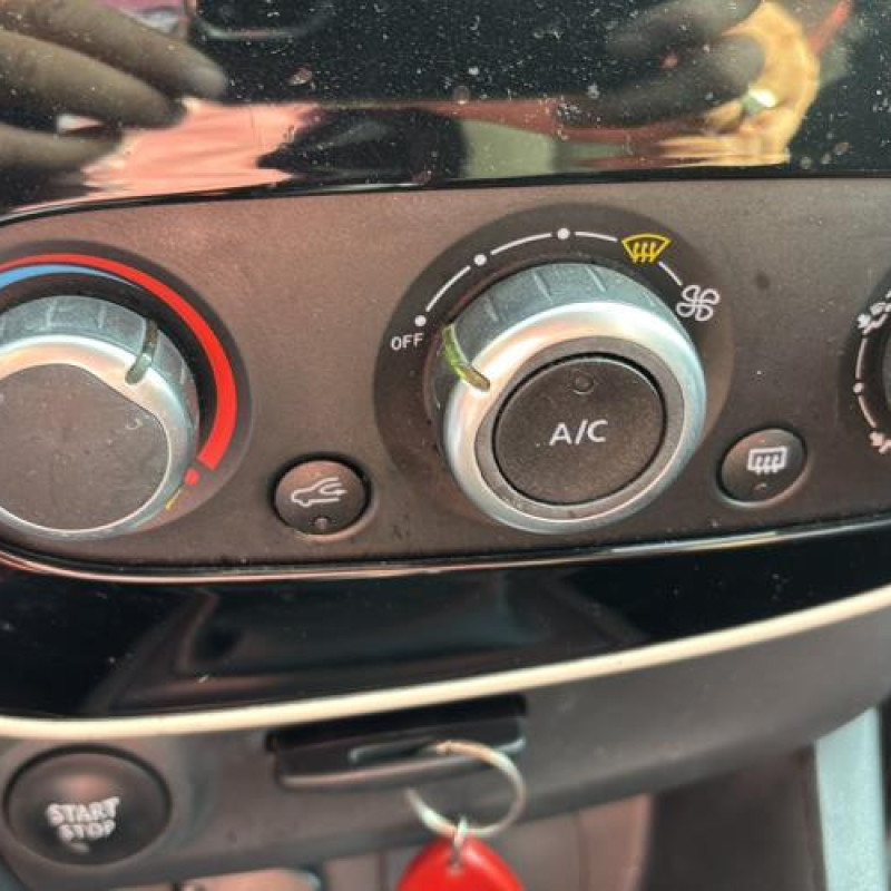 Porte avant droit RENAULT CLIO 4 Photo n°15