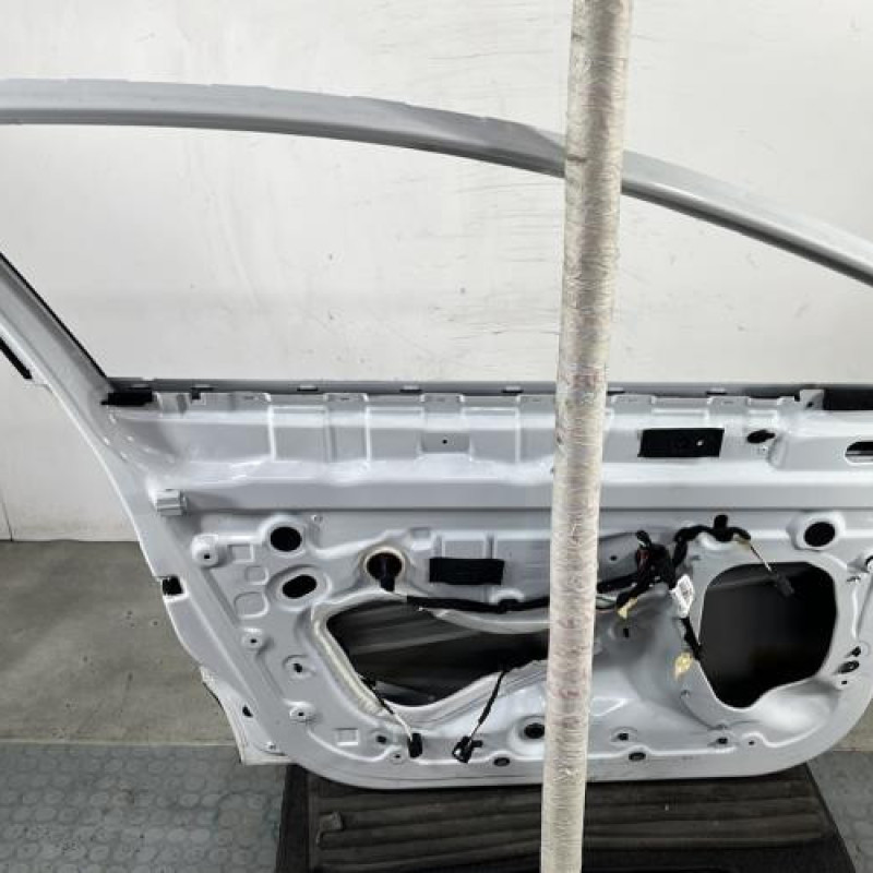 Porte avant gauche RENAULT CLIO 4 Photo n°4