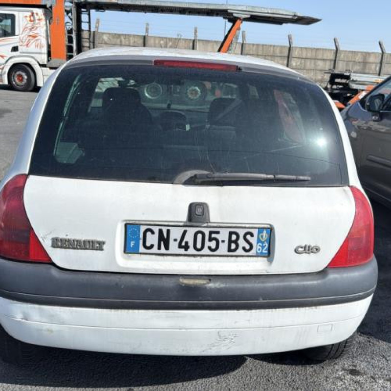 Aile avant gauche RENAULT CLIO 2 Photo n°9