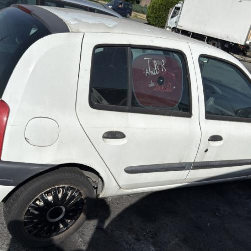 Aile avant gauche RENAULT CLIO 2 Photo n°11