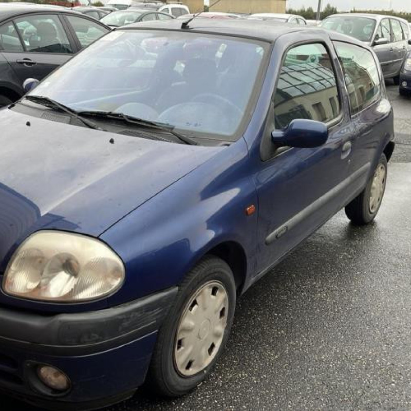 Aile avant gauche RENAULT CLIO 2 Photo n°8
