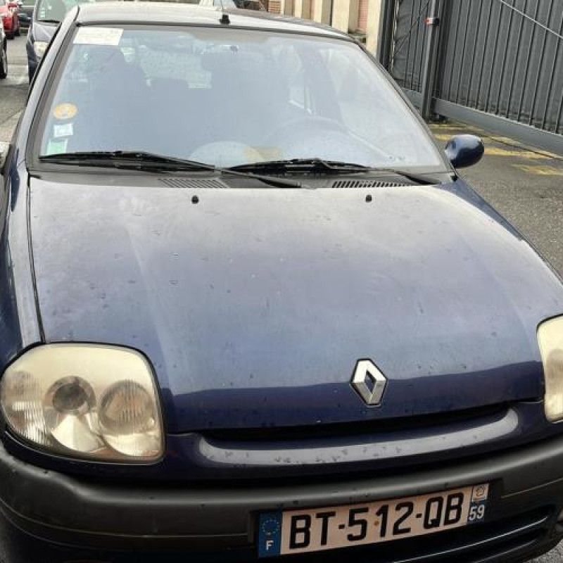 Aile avant gauche RENAULT CLIO 2 Photo n°9