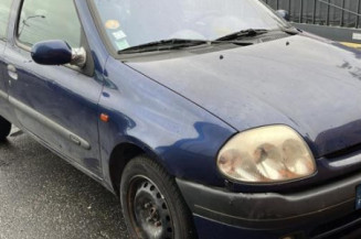 Calandre RENAULT CLIO 2