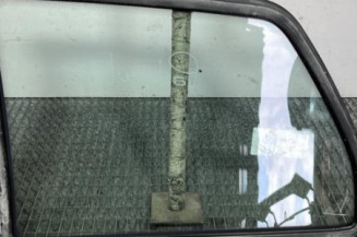 Custode arriere droit PEUGEOT 106