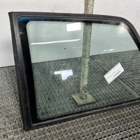 Custode arriere gauche PEUGEOT 106