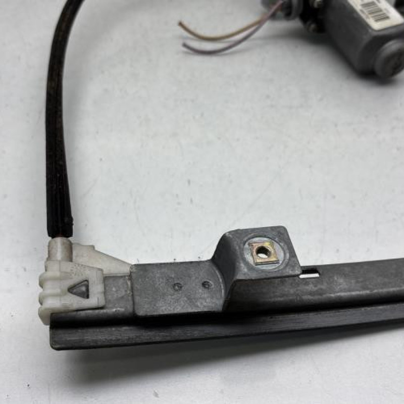 Leve vitre electrique avant droit RENAULT CLIO 2 Photo n°2