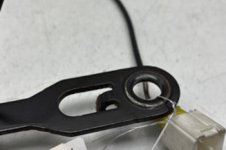 Attache ceinture avant gauche PEUGEOT 307