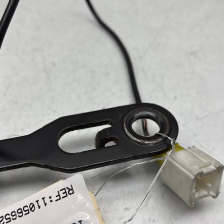 Attache ceinture avant gauche PEUGEOT 307