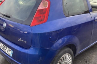 Malle/Hayon arriere FIAT PUNTO EVO 3