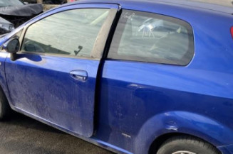Malle/Hayon arriere FIAT PUNTO EVO 3