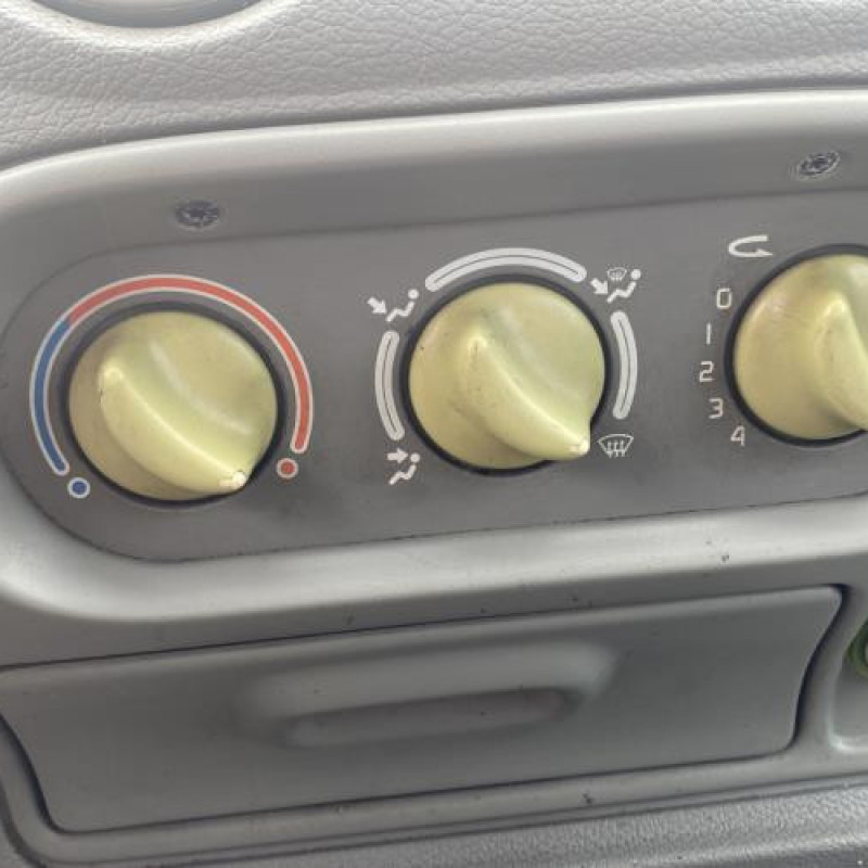 Porte avant droit RENAULT TWINGO 1 Photo n°20