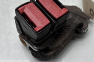 Attache ceinture arriere droit RENAULT CLIO 2 Photo n°1