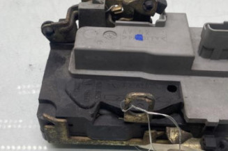 Serrure avant gauche PEUGEOT 206