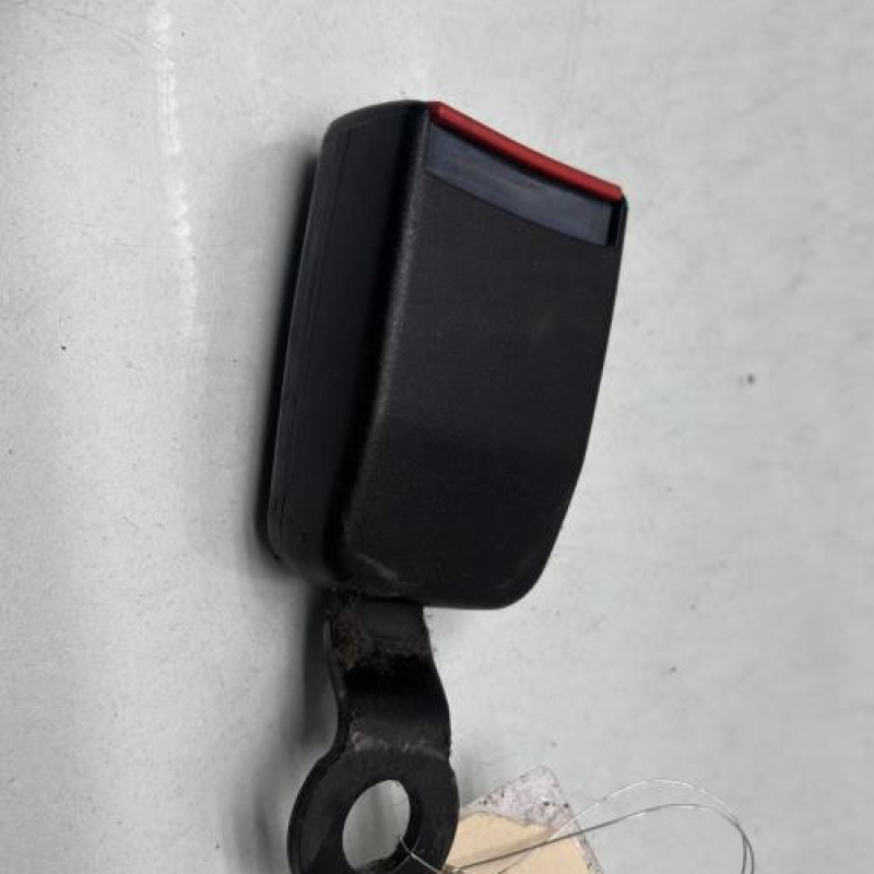 Attache ceinture arriere gauche RENAULT TWINGO 1 Photo n°2
