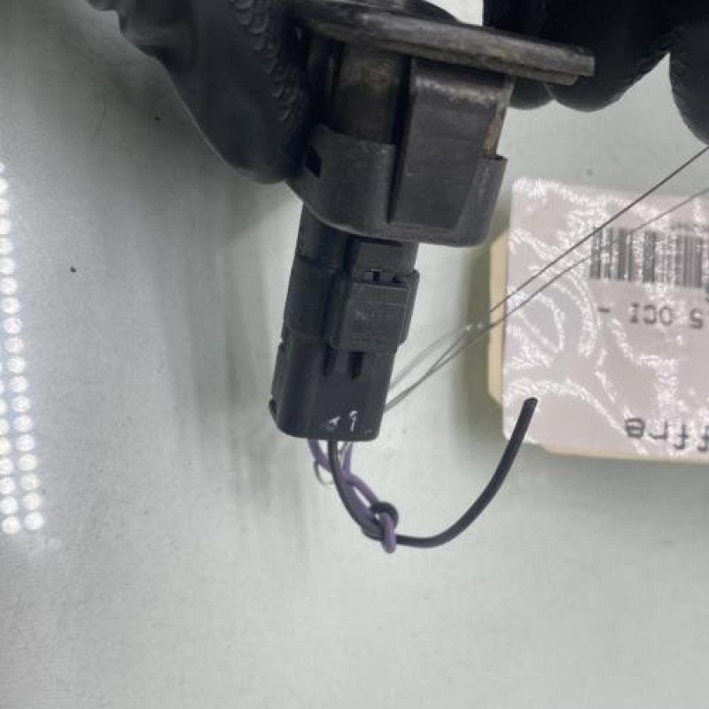 Bouton de coffre RENAULT SCENIC 2 Photo n°3