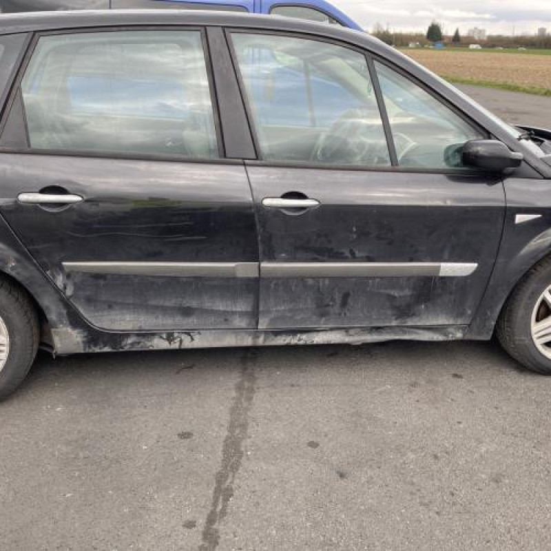 Bouton de coffre RENAULT SCENIC 2 Photo n°9