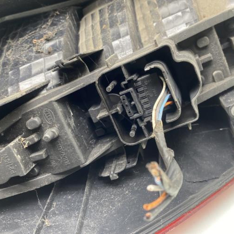 Feu arriere principal droit (feux) RENAULT SCENIC 2 Photo n°3