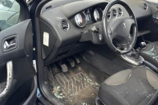 Pare choc arriere PEUGEOT 308 1