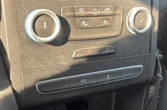 Bouton de coffre RENAULT MEGANE 4