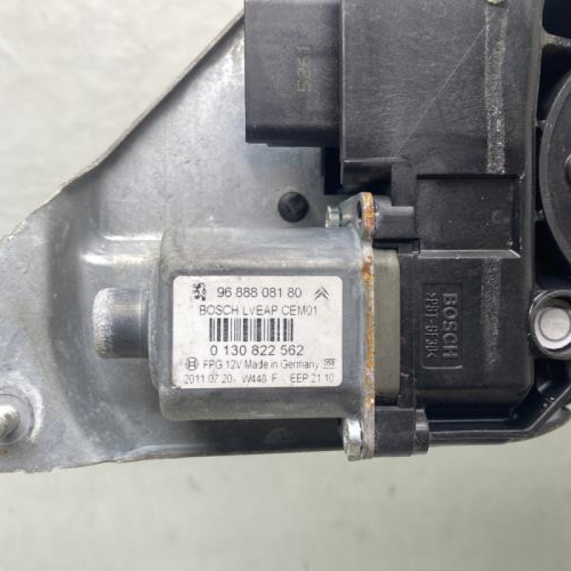 Leve vitre electrique avant droit PEUGEOT 508 1 Photo n°4
