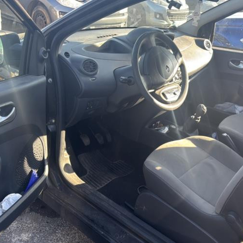 Capot RENAULT TWINGO 2 Photo n°19